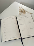 Load image into Gallery viewer, Weekly planner & intentions (english)